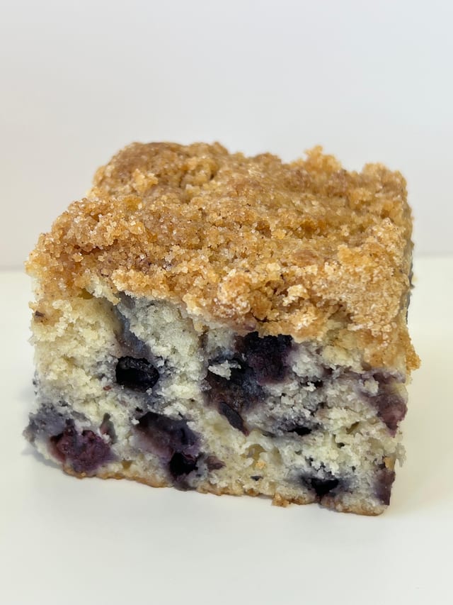 Blueberry Streussel Coffee Cake x Chubby BUnny