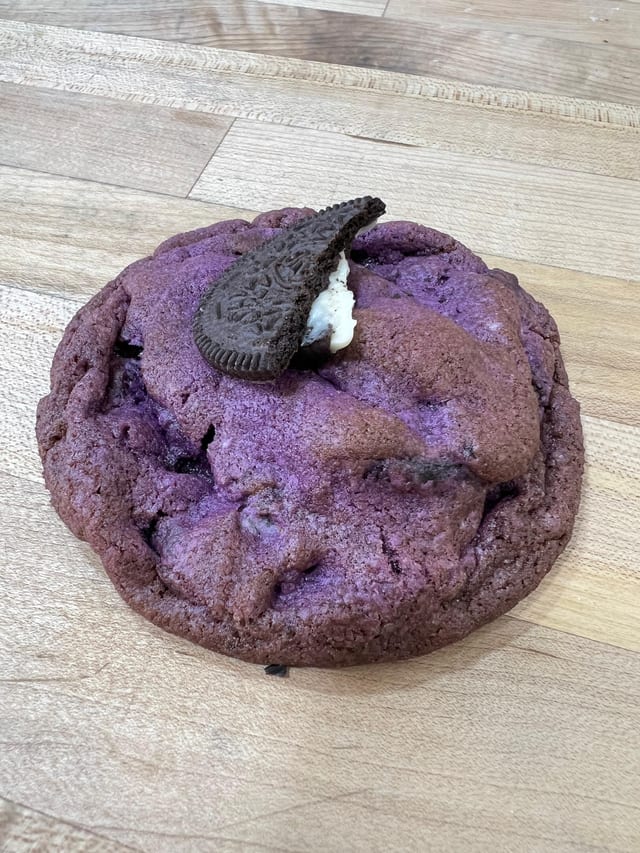 Ube Oreo Cookie x Chubby Bunny